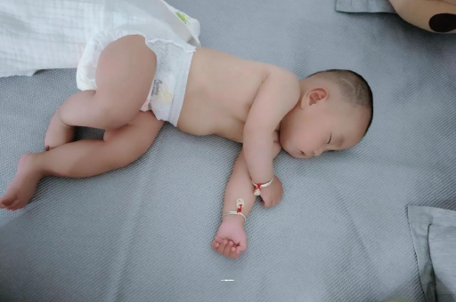 衡水怀孕多久会显肚子